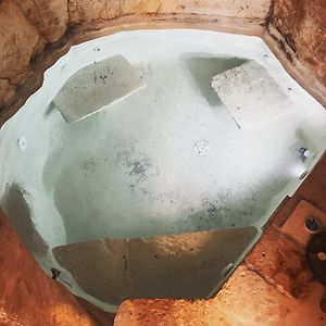 Grotta Carlotta